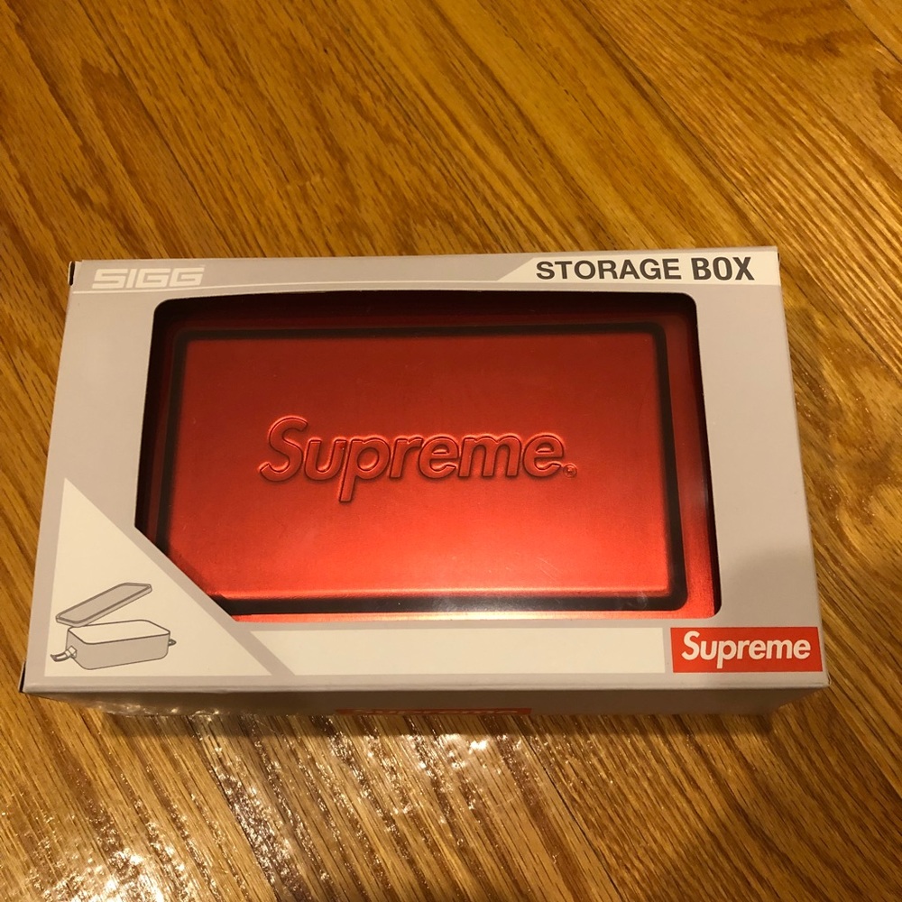 Supreme SS18 small metal box